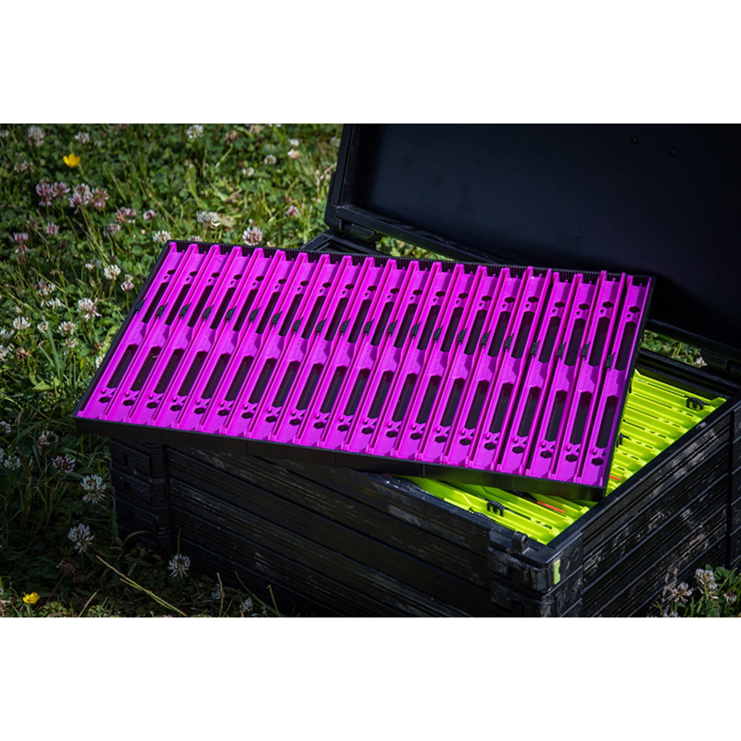 Тавичка със совалки Matrix Loaded Purple Pole Winder Tray GPW010