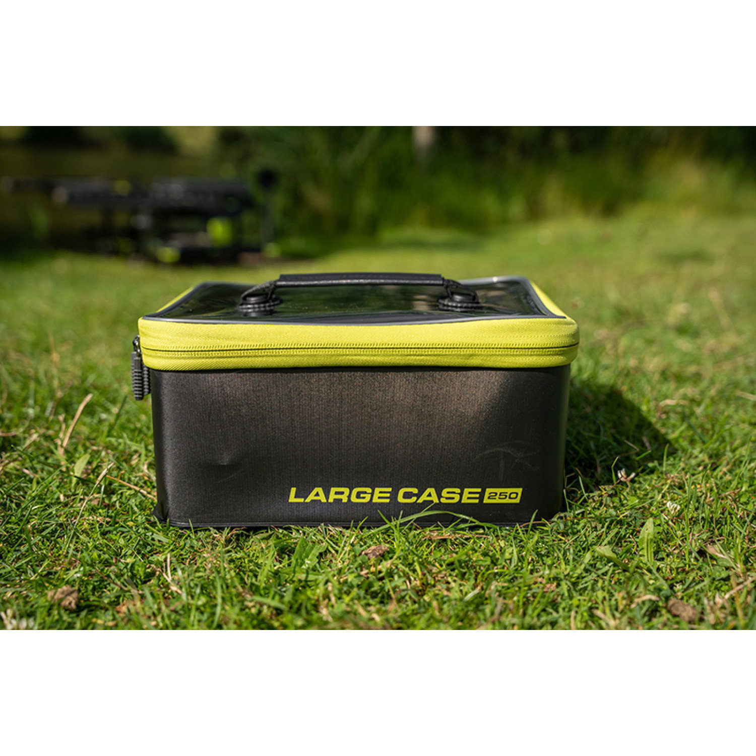 Чанта за аксесоари Matrix Large EVА Case 250 GLU167