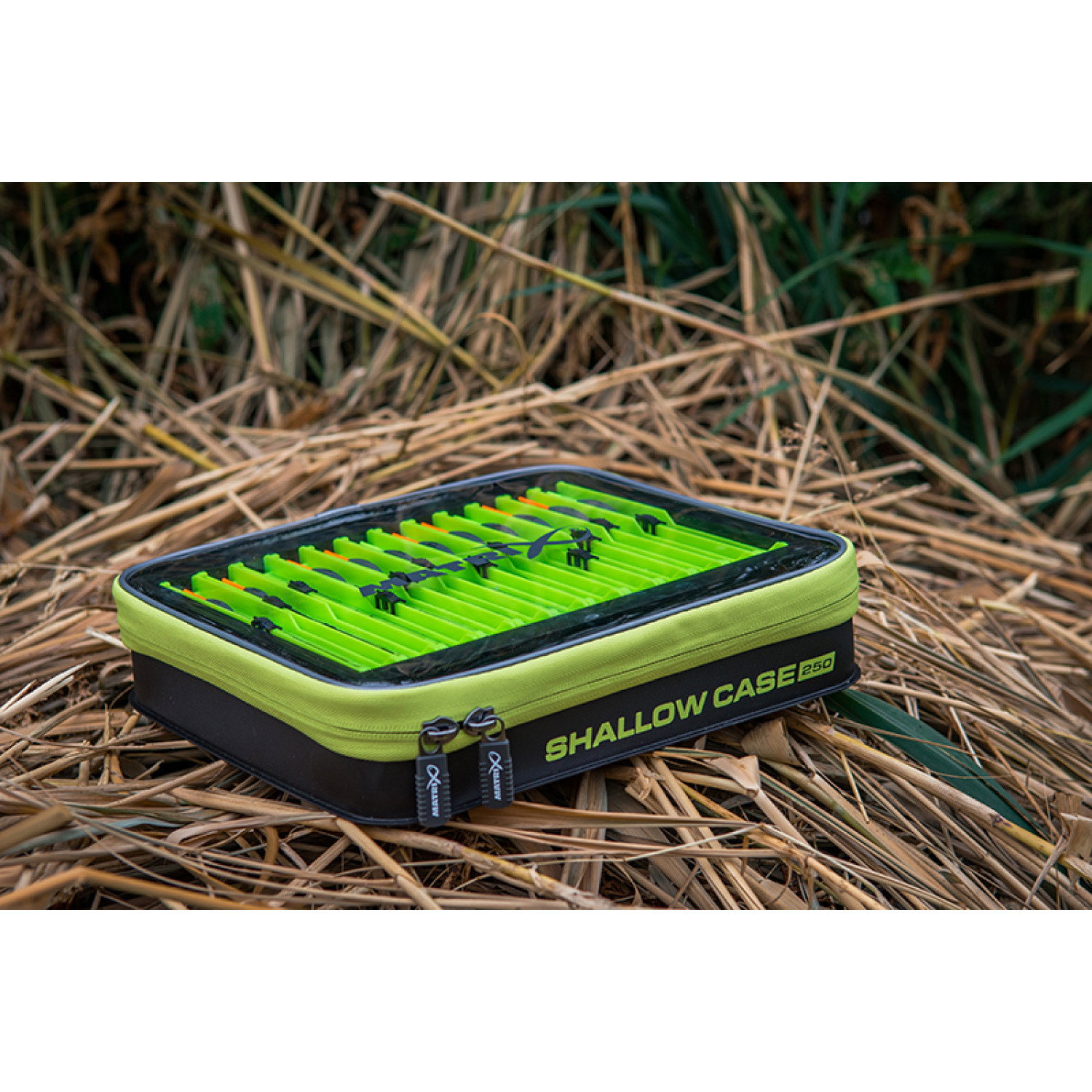 Чанта за аксесоари Matrix Shallow EVA Case 250 GLU166