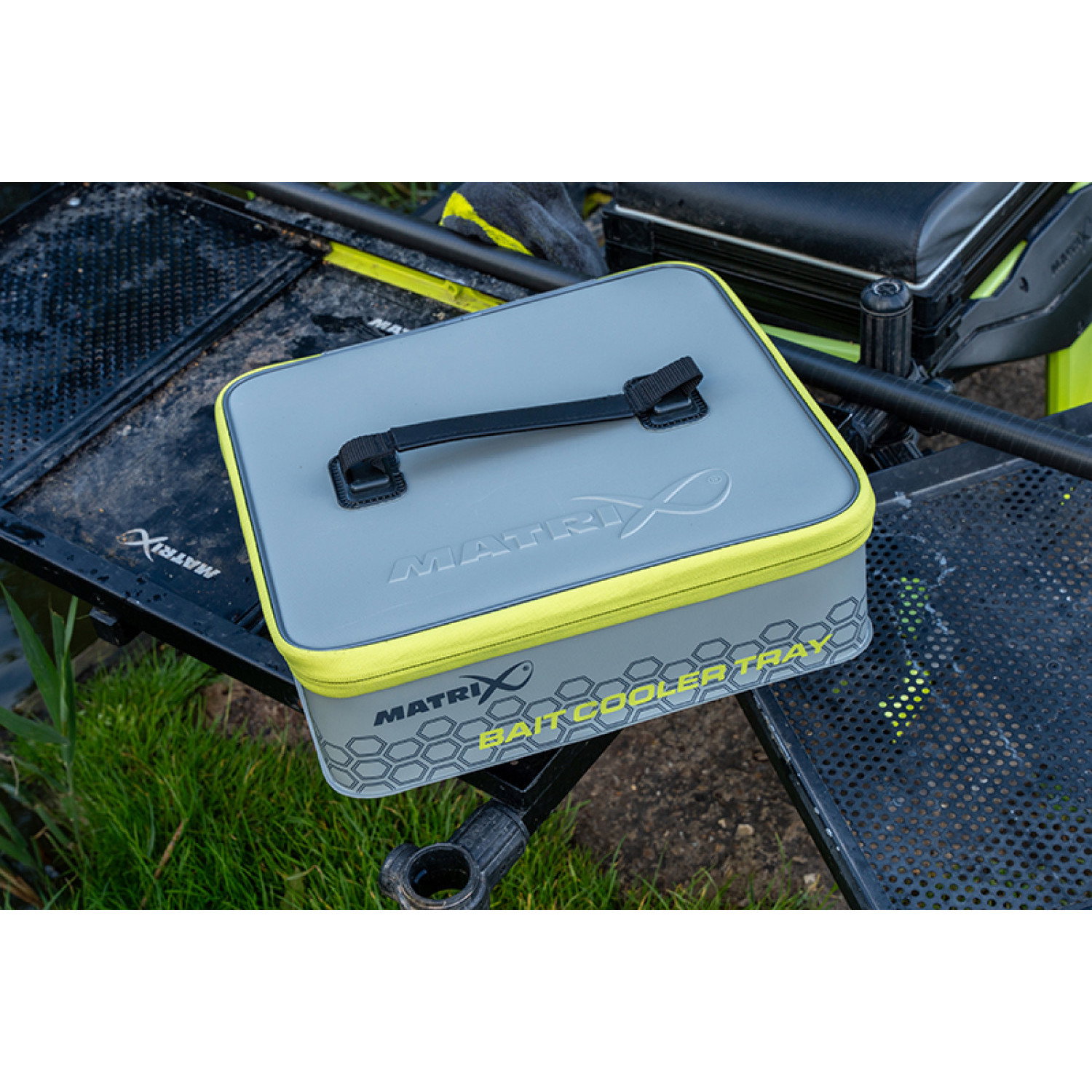 Хладилна чанта за стръв с кутии Matrix EVA Bait Cooler Tray GLU172