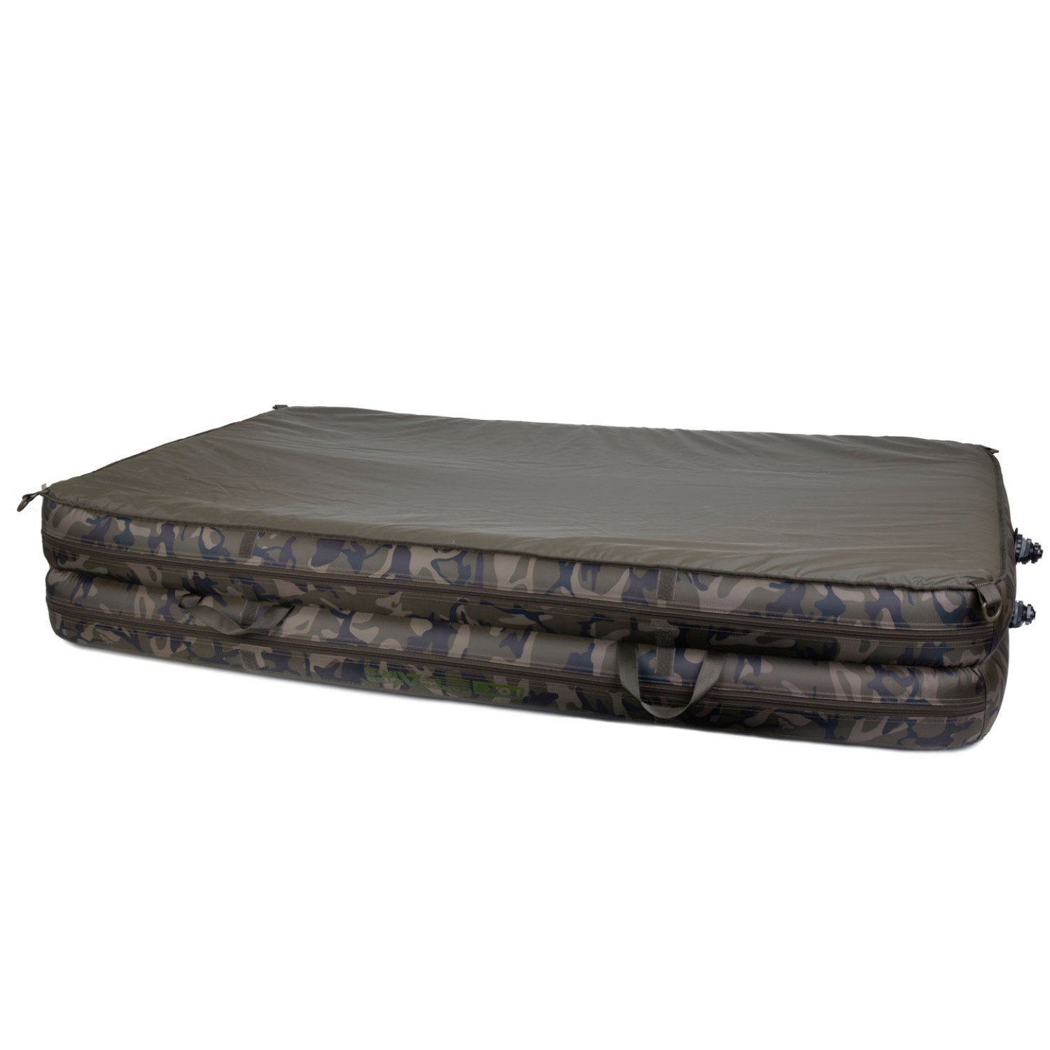 Надуваем дюшек Fox Carpmaster Air Mat CCC045
