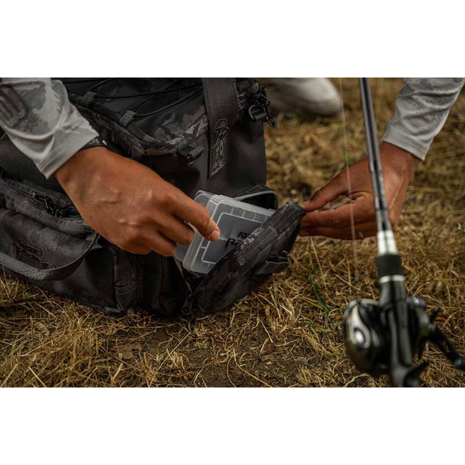 Чанта Fox Rage Voyager Camo Tackle Bag NLU151