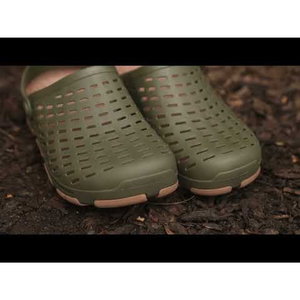 Чехли Fox Khaki Clogs CFW215